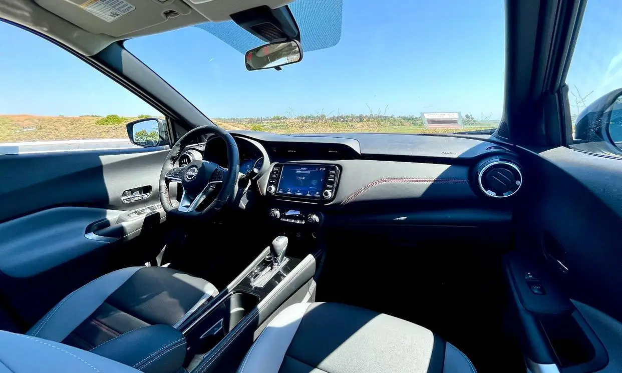 Rent Nissan Kicks 2023 in Dubai